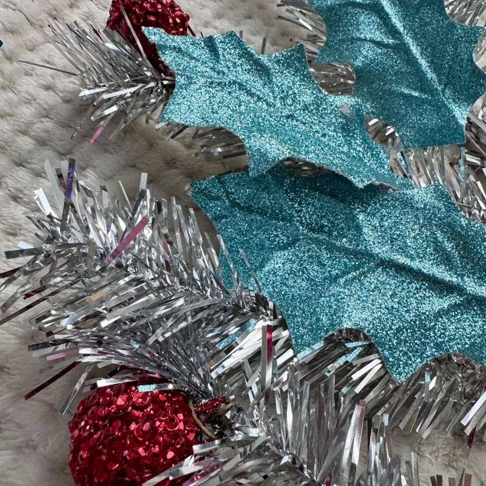 Designer David Christopher Retro Silver Teal and Red Decorated Pick Set5